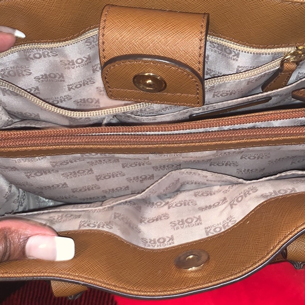 Brown authentic Michael Kors shoulder bag